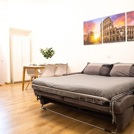Apartment La Piccola Rome